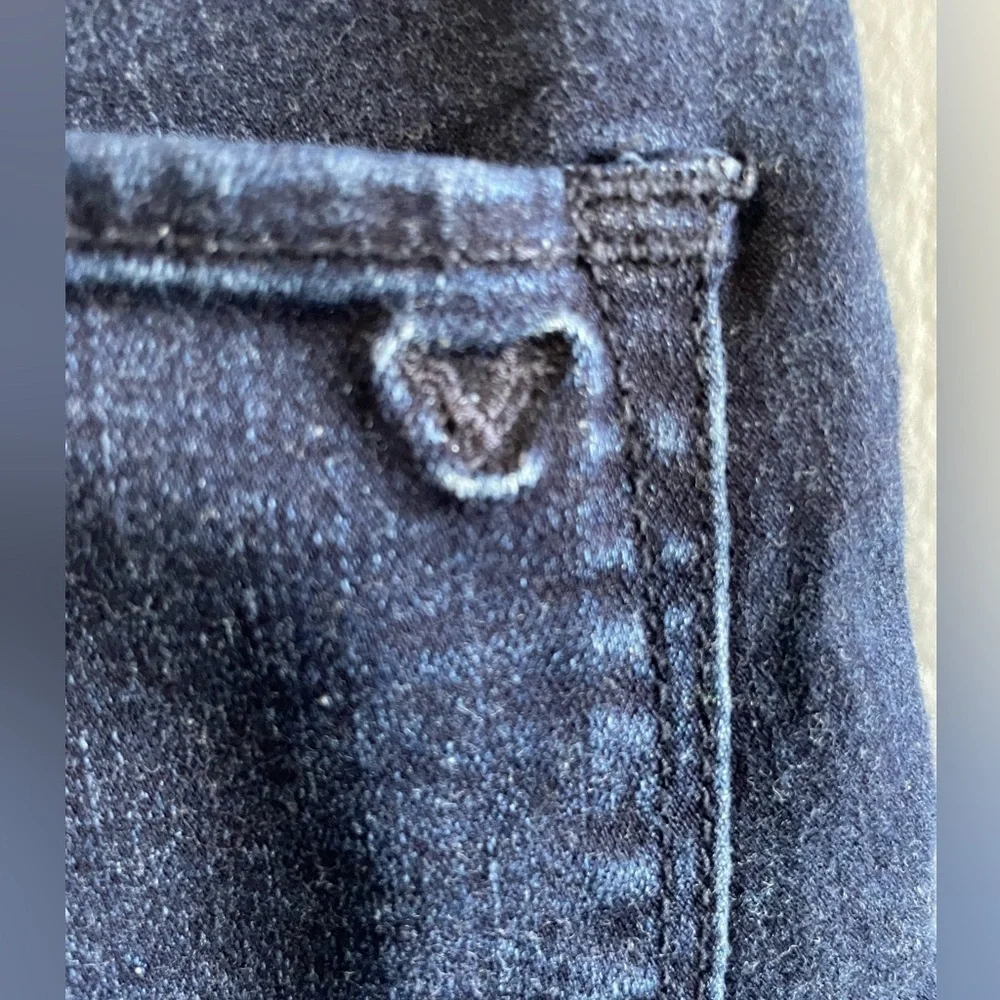 American Eagle Outfitters zipper button